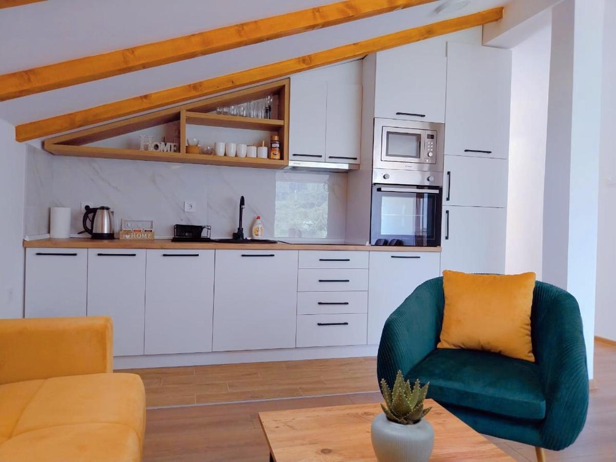 Apartment Dora Котор Екстер'єр фото