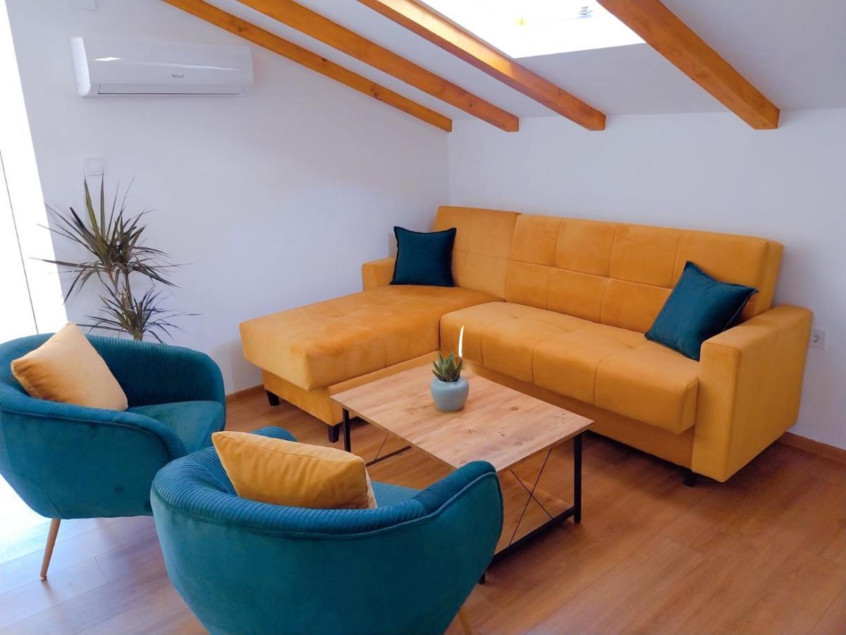 Apartment Dora Котор Екстер'єр фото
