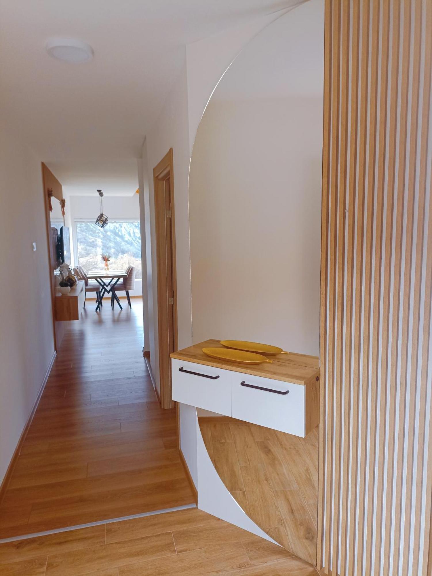 Apartment Dora Котор Екстер'єр фото